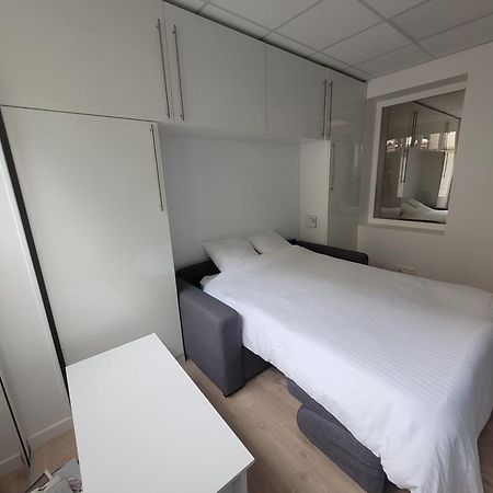 Studio Bien Equipe Au Calme A Montmartre Париж Екстер'єр фото